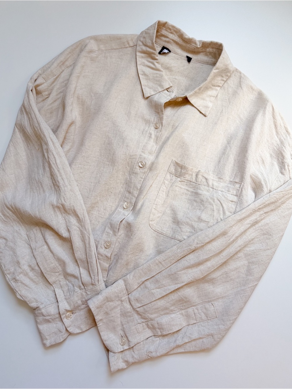 DKNY Women's Light Beige Linen Button-Down Shirt